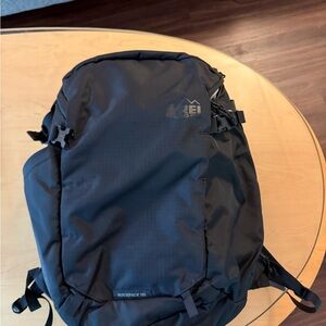Black Ruckpack 18L
